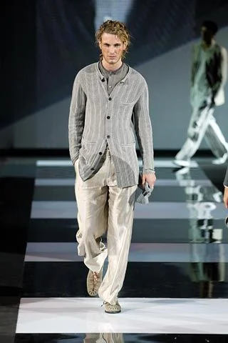Look 16
